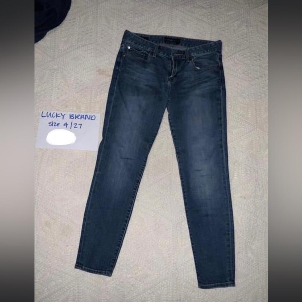 Lucky brand medium wash straight leg jeans